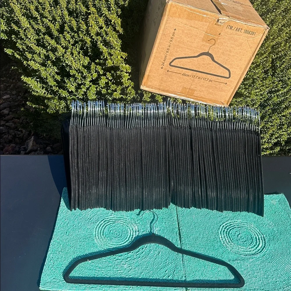 Black Velvet Hangers-heavy duty-set of 94 counts-brand new-originally packed